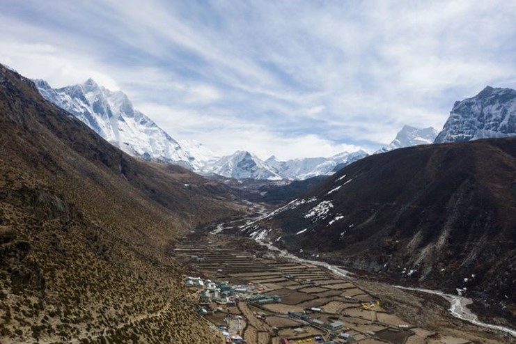 09_Nepal_Dorf_Gebirge
